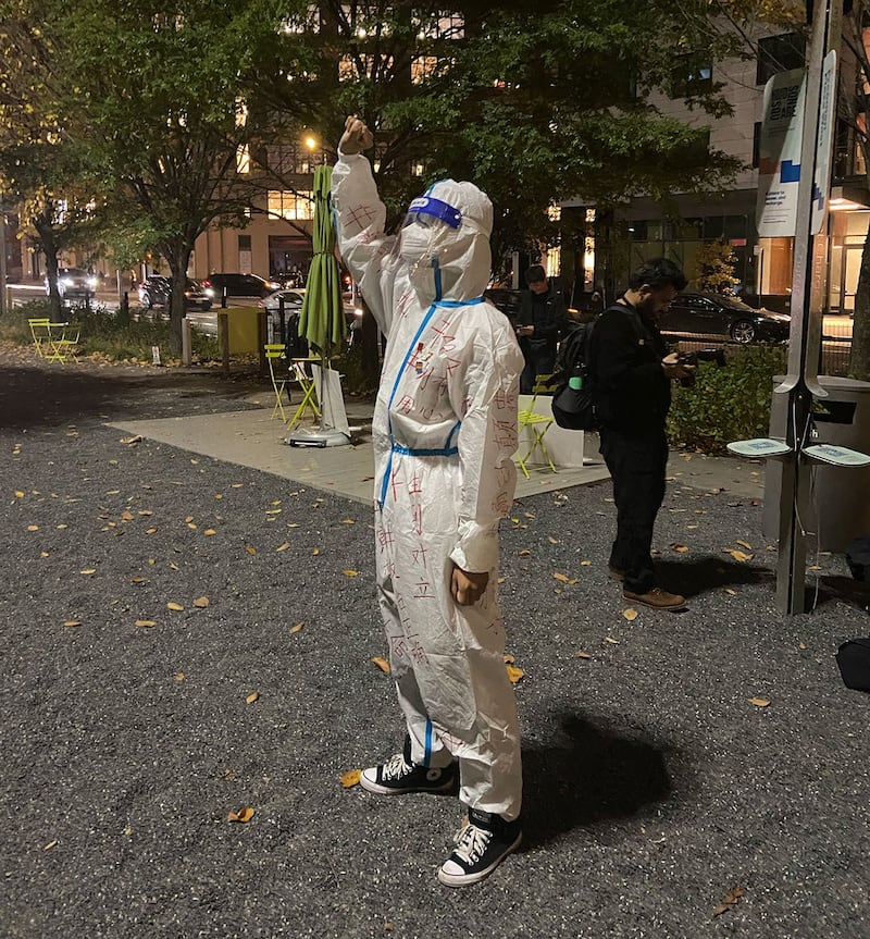 万圣节纽约华人集会 抗议习近平独裁(记者王允 拍摄)