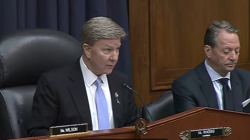 美国联邦众议院军事委员会主席、共和党籍众议员罗杰斯(Mike Rogers)(视频截图/美国众议院军事委员会)