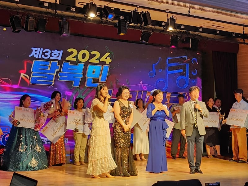 최우수상_대상 수상자 발표 직전.jpg